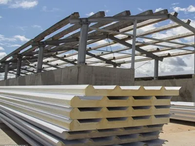 Sandwich -paneelien ymmärtäminen ja polyuretaanikatalyyttien rooli niiden tuo...