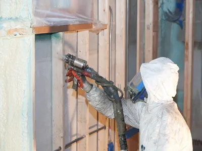 Vesipitoiset polyuretaani -suihkevaahtojärjestelmät vs. HFO -vaahtojärjestelm...